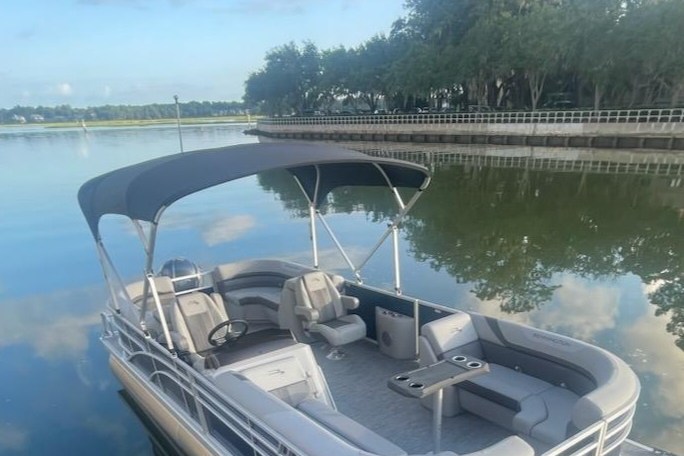 a small boat in a body of water