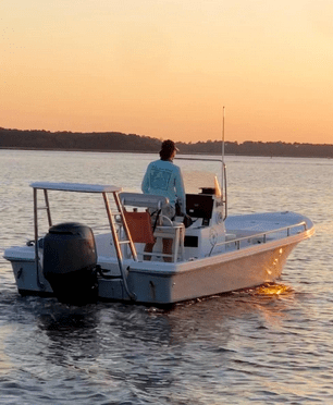 a small boat in a body of water